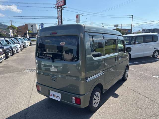 Suzuki Every 8