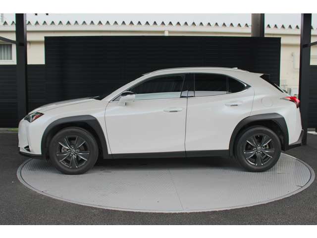 Lexus UX 5