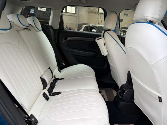 MINI Crossover 8