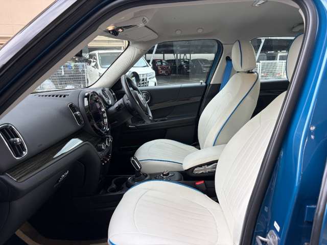 MINI Crossover 10