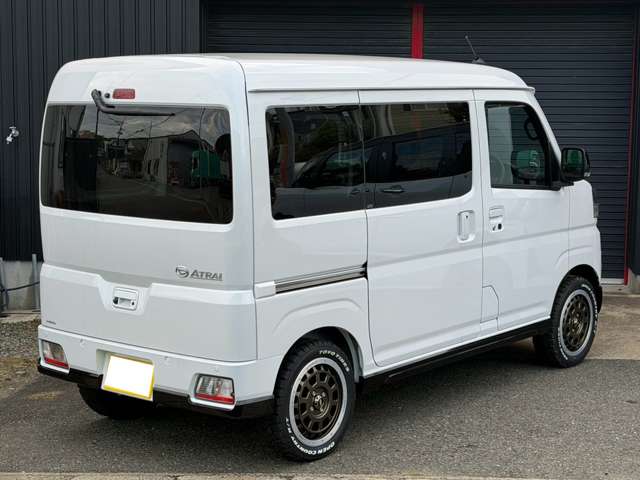 Daihatsu Atrai 7