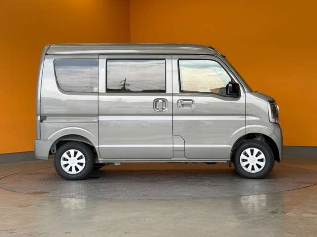 Suzuki Every 12