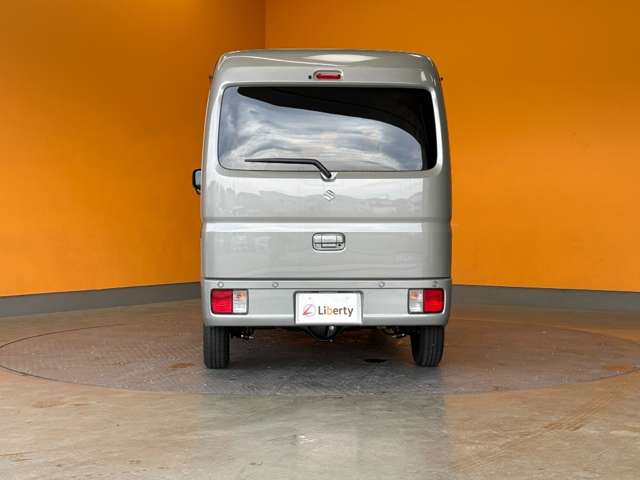 Suzuki Every 9