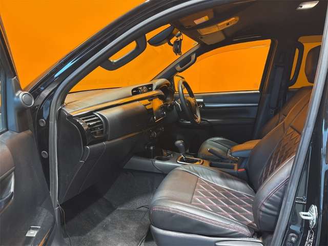 Toyota Hilux 12