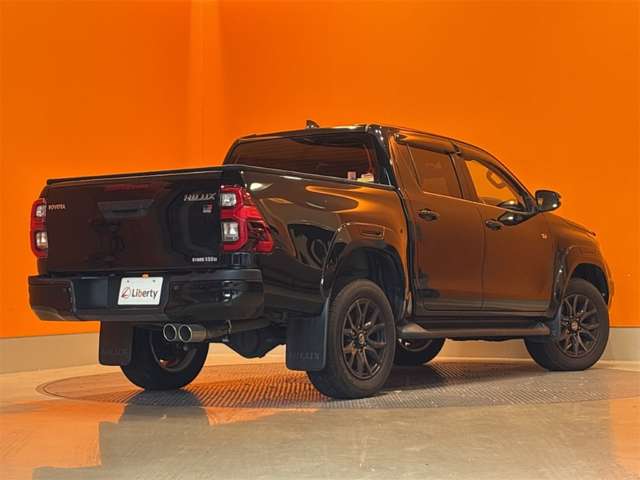 Toyota Hilux 8