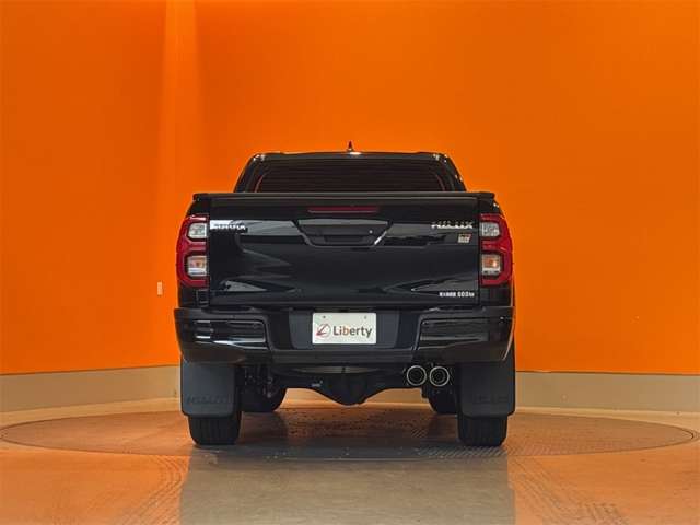 Toyota Hilux 9