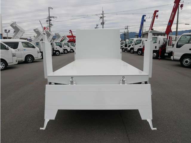 Mitsubishi Fuso Canter 12