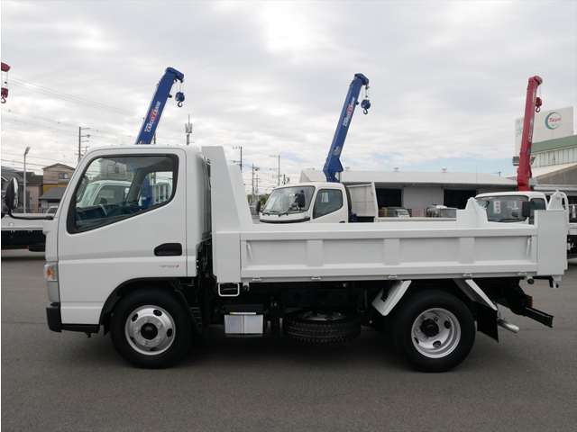 Mitsubishi Fuso Canter 9
