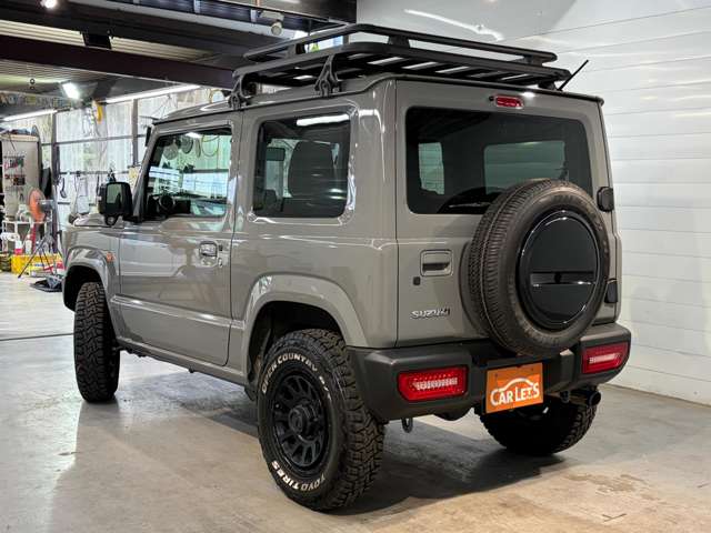 Suzuki Jimny 6