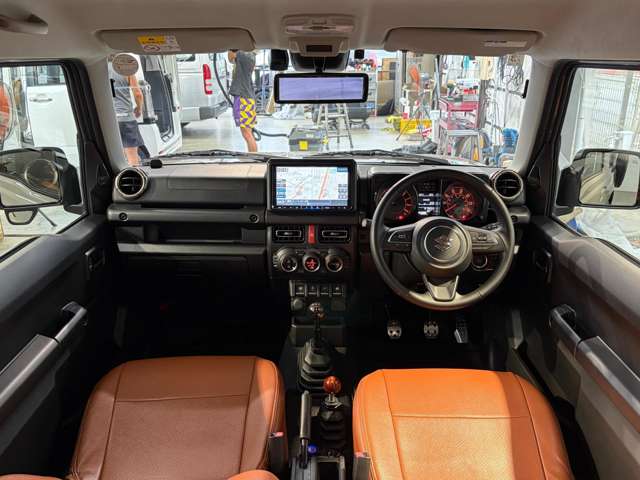 Suzuki Jimny 10