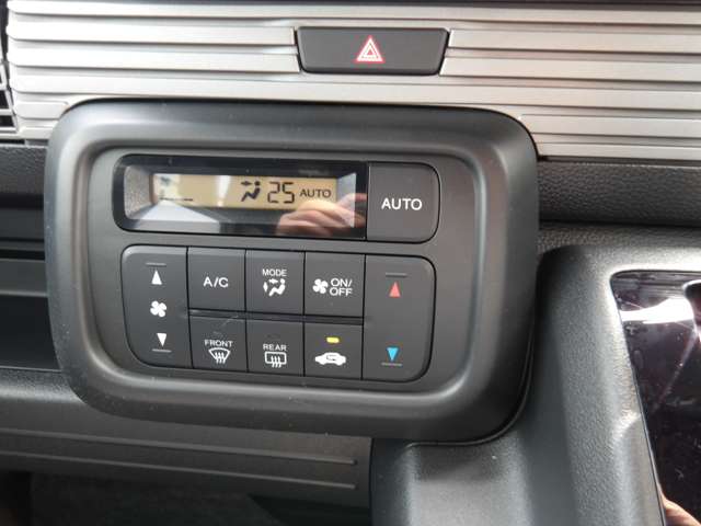 Honda N-VAN 11