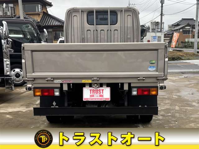 Mitsubishi Fuso Canter 12
