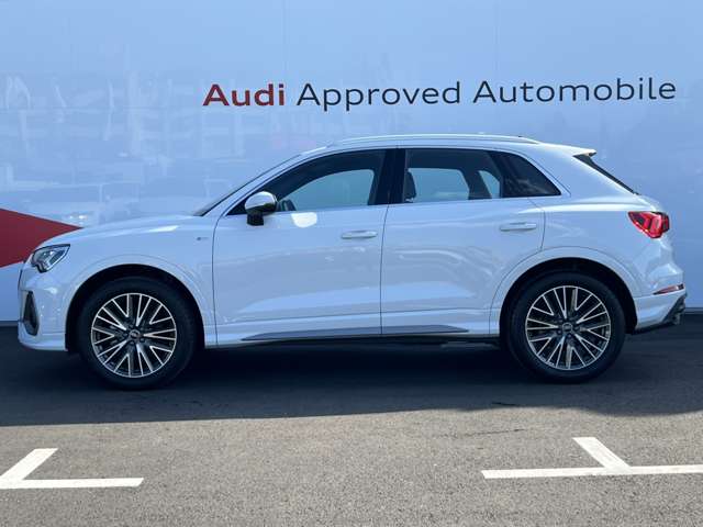 Audi Q3 12