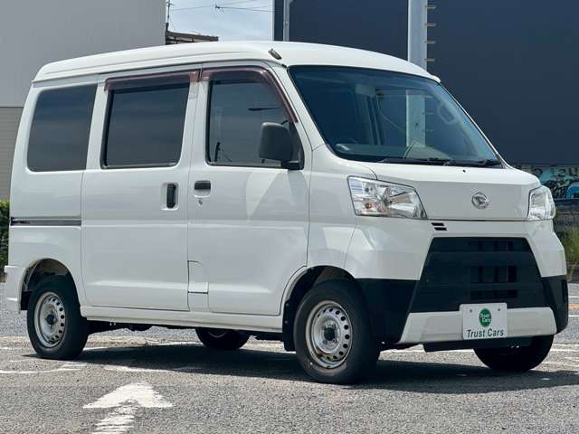 Daihatsu Hijet Cargo 5