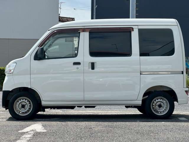 Daihatsu Hijet Cargo 8