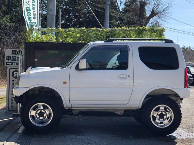 Suzuki Jimny 4