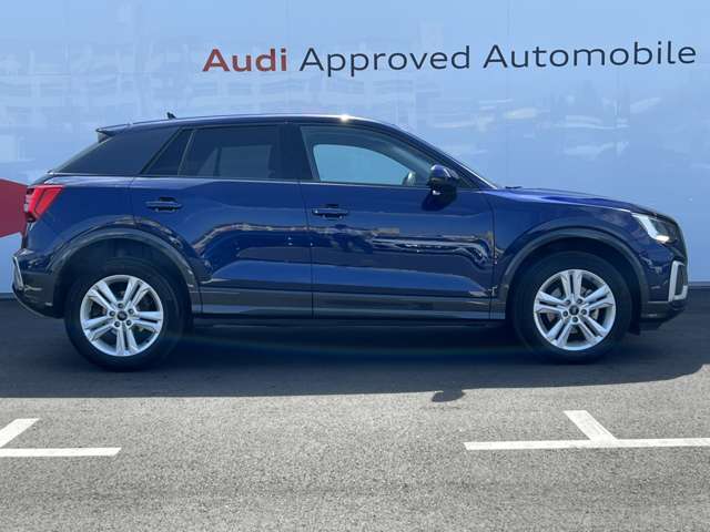 Audi Q2 8