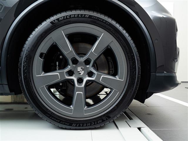Porsche Macan 6