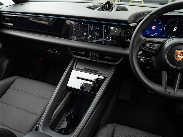 Porsche Macan 9