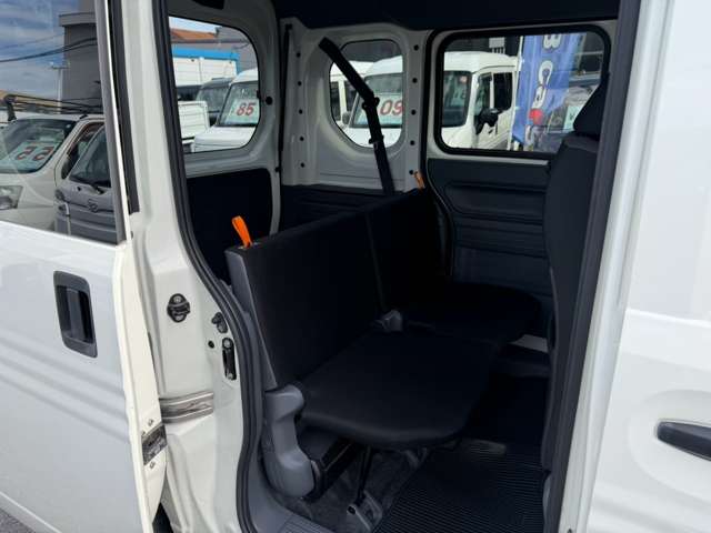 Honda N-VAN 9