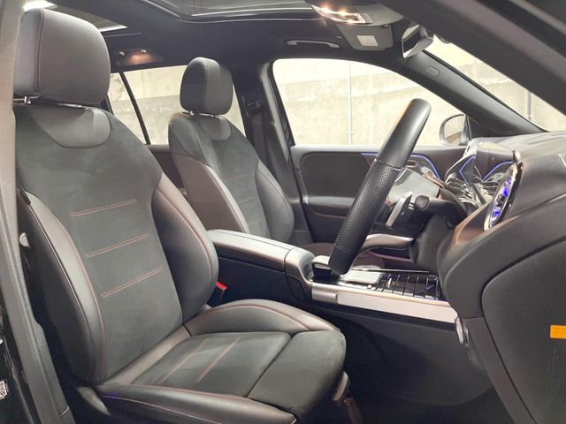 Mercedes-Benz GLB 9