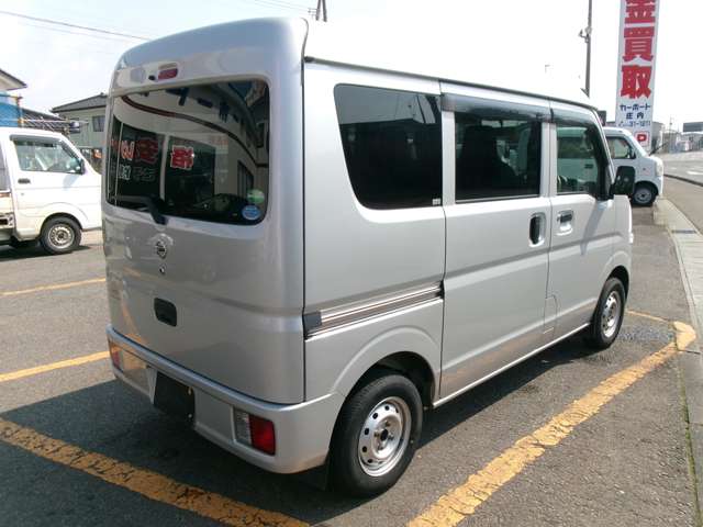 Nissan NV100 Clipper 5