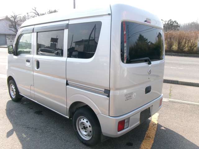Nissan NV100 Clipper 8