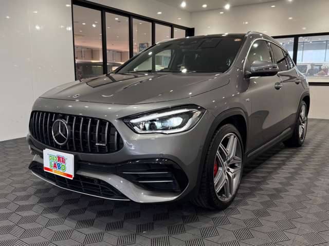 Mercedes-Benz GLA-Class 2