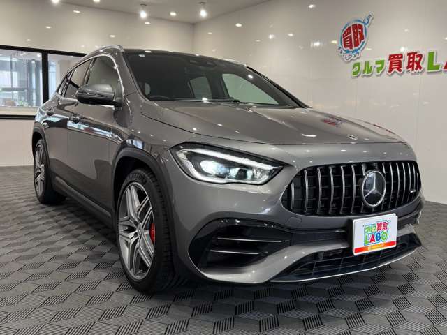 Mercedes-Benz GLA-Class 4