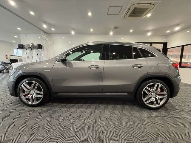Mercedes-Benz GLA-Class 5