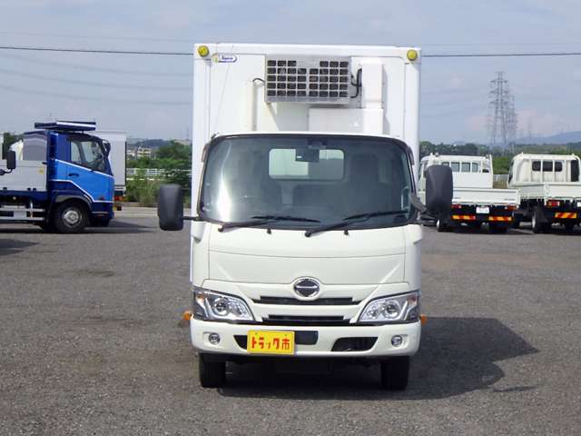 Hino Dutro 5