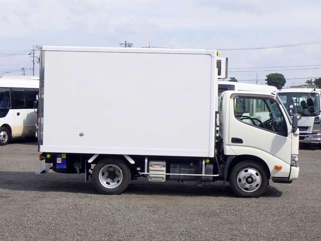 Hino Dutro 6