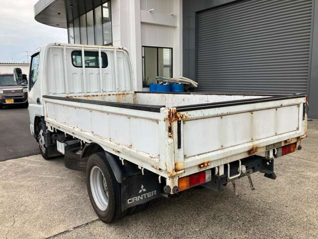Mitsubishi Fuso Canter 9