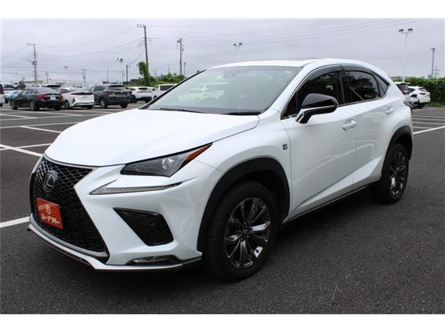Lexus NX 9