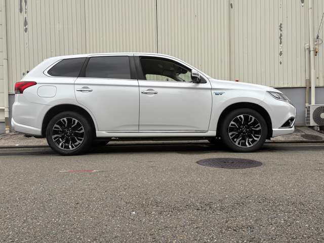 Mitsubishi Outlander PHEV 5