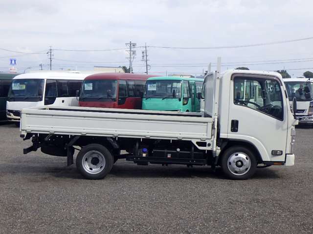 Isuzu Elf 8