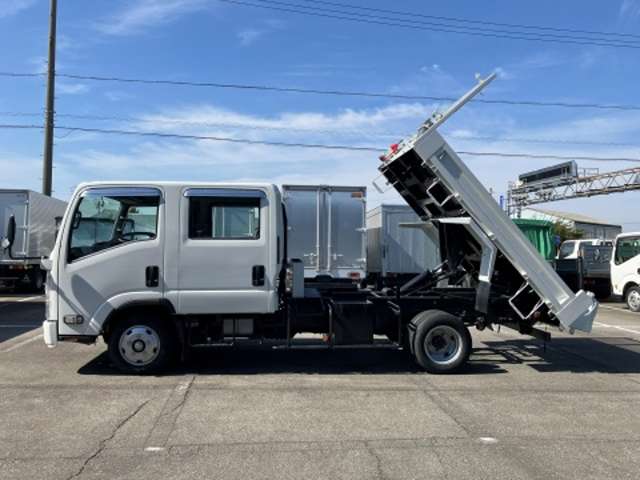 Isuzu Elf 10