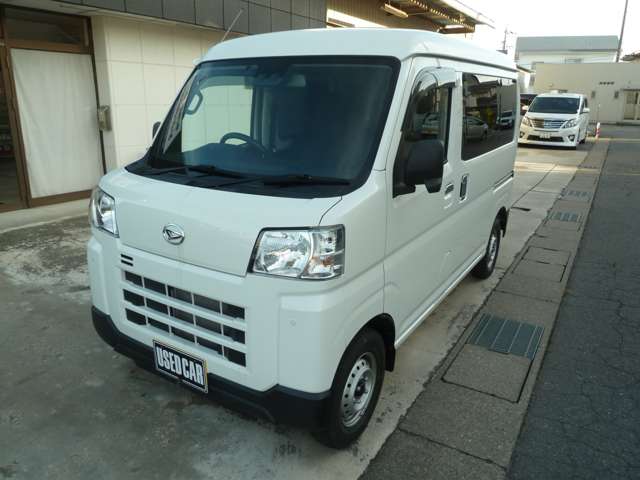 Daihatsu Hijet Cargo 3