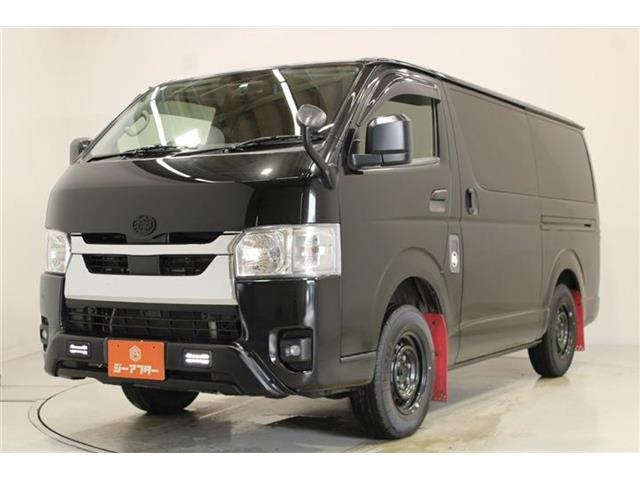 Toyota Hiace Van 9