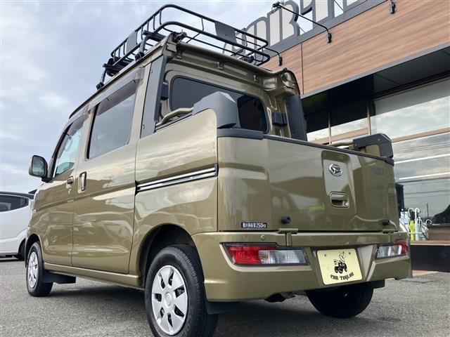 Daihatsu Hijet Deck Van 11