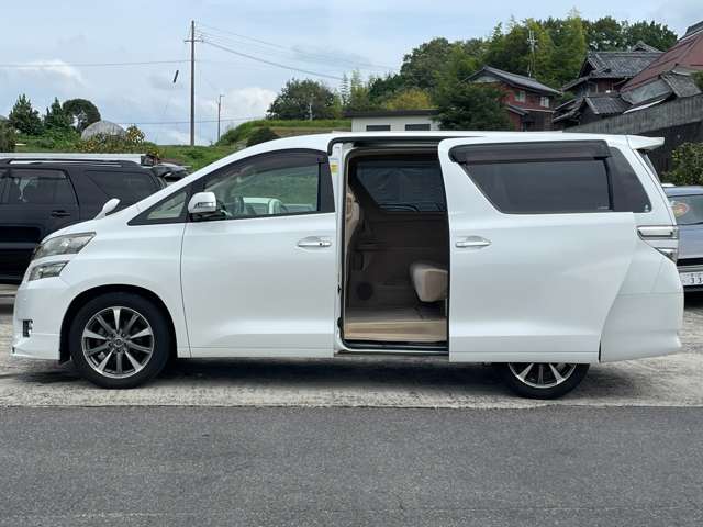 Toyota Vellfire 9