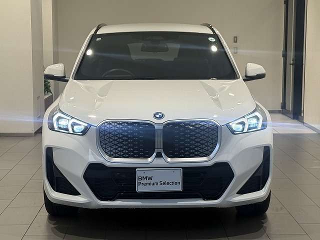 BMW iX1 4