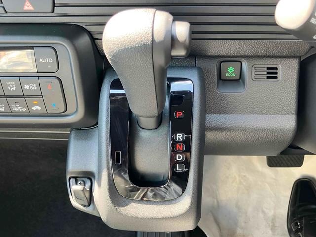 Honda N-VAN 11