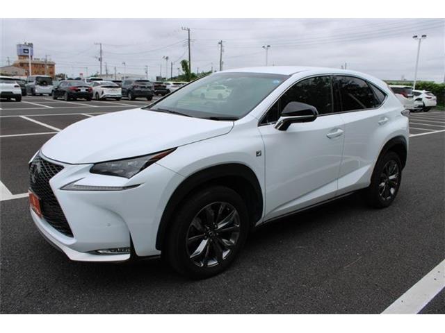 Lexus NX 9