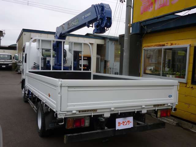Isuzu Elf 11
