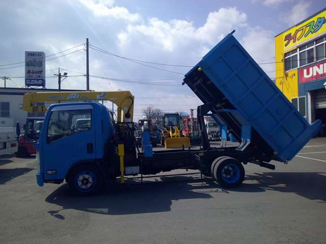 Isuzu Elf 4