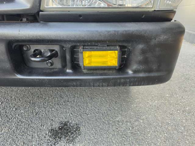 Mazda Titan Dash 12