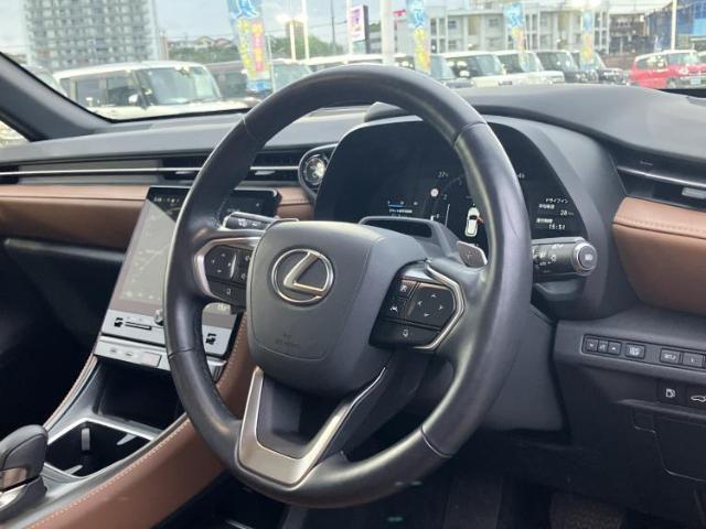 Lexus LBX 2