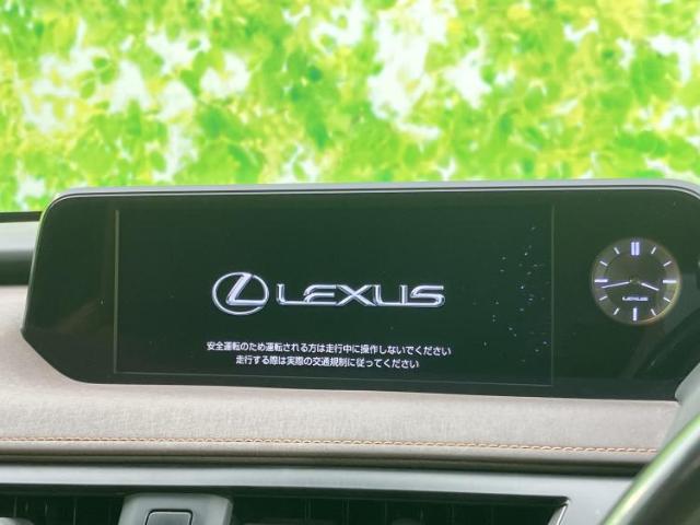 Lexus UX 4