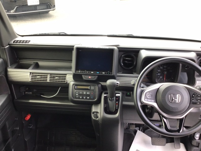 Honda N-VAN 10